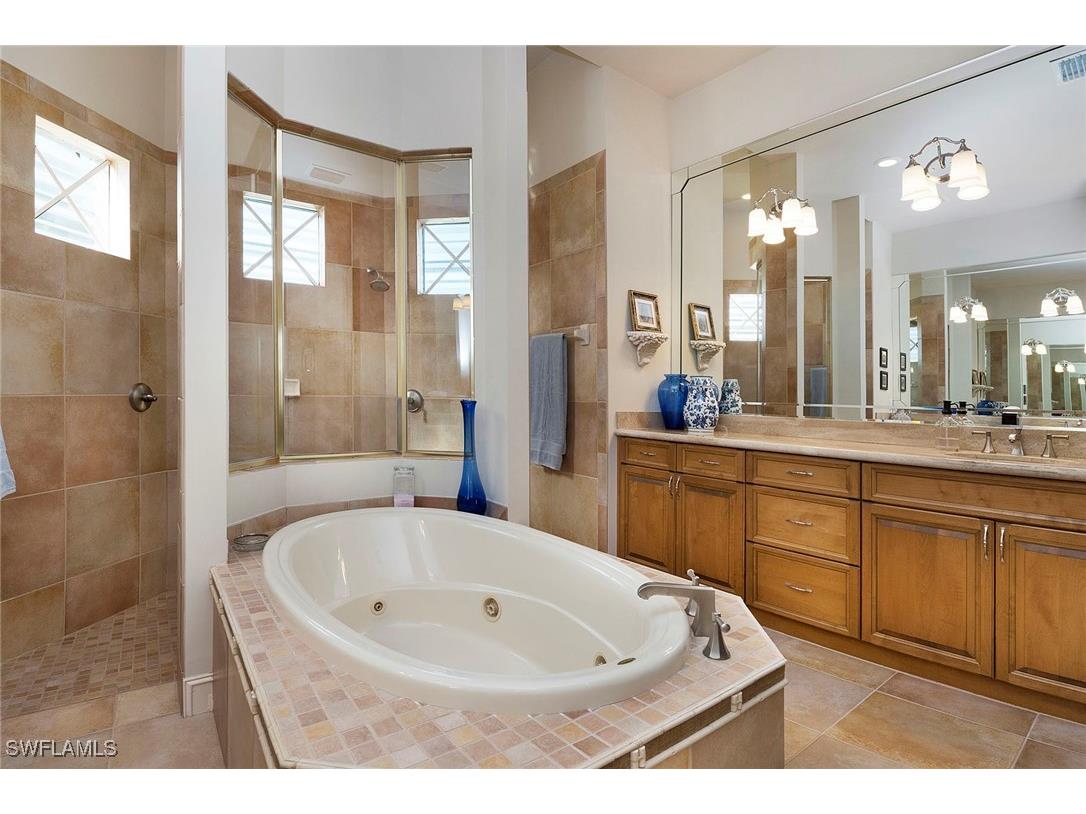 93 S Seas Court Marco Island FL 34145 225081872 image13