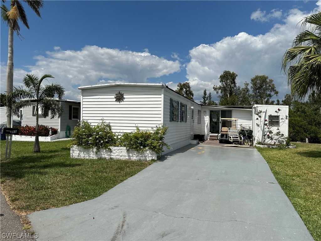 93 Sun Circle Fort Myers FL 33905 223036976 image1