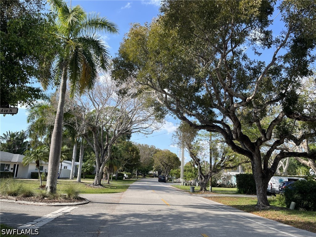930 13th Street N Naples FL 34102 226013342 image2