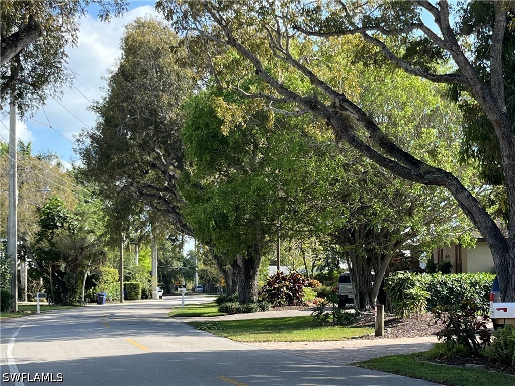 930 13th Street N Naples FL 34102 226013342 image3