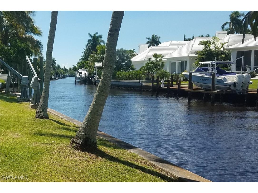 930 18th Avenue S Naples FL 34102 225068501 image14