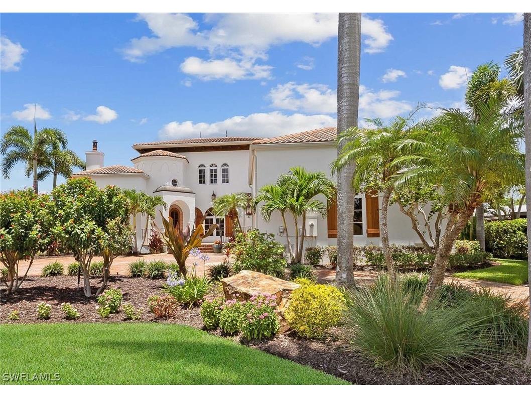 930 Aqua Lane Fort Myers FL 33919 224054809 image1