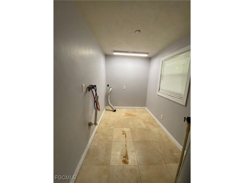 930 Jasmine Street North Fort Myers FL 33903 2025017419 image18