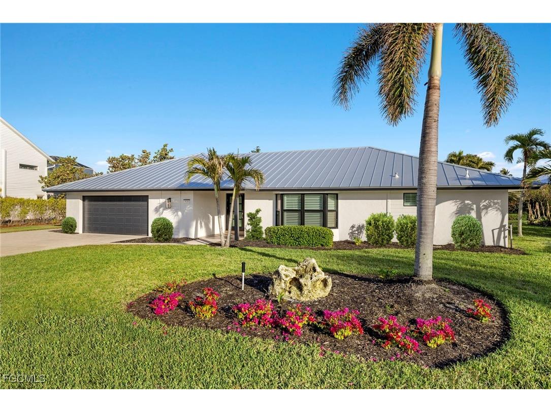930 Kings Crown Drive Sanibel FL 33957 2025019682 image2