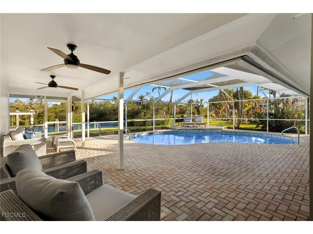 930 Kings Crown Drive Sanibel FL 33957 2025019682 image32