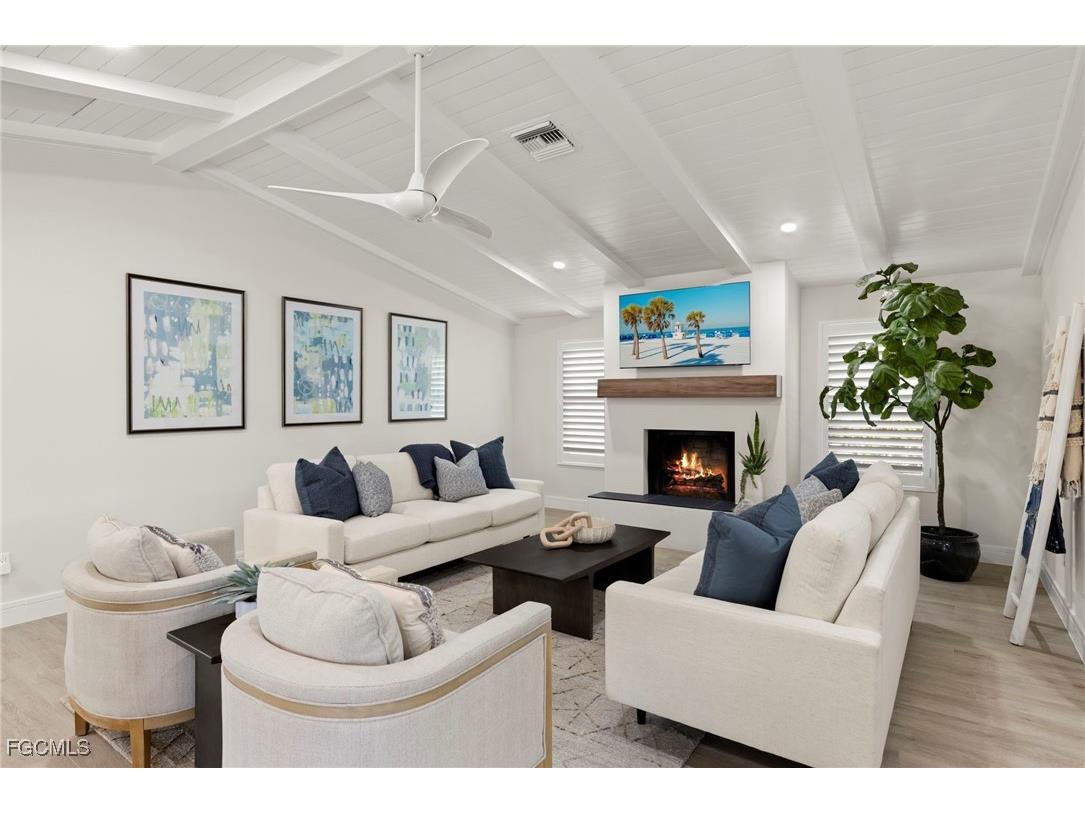 930 Kings Crown Drive Sanibel FL 33957 2025019682 image5