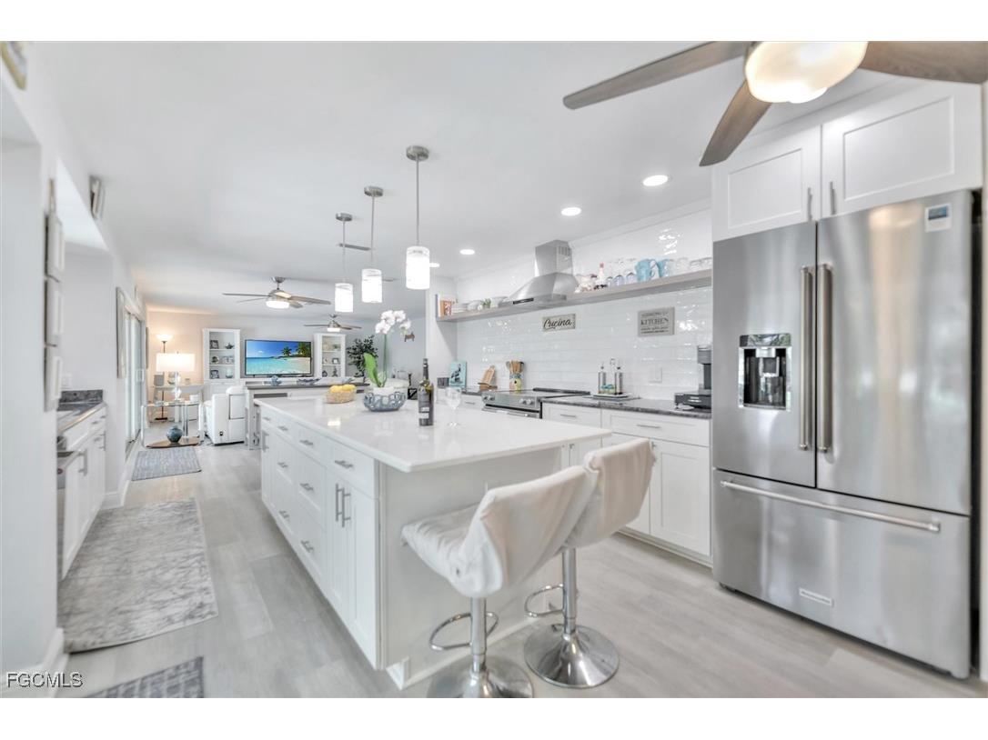 930 Lindgren Boulevard Sanibel FL 33957 2025014174 image12