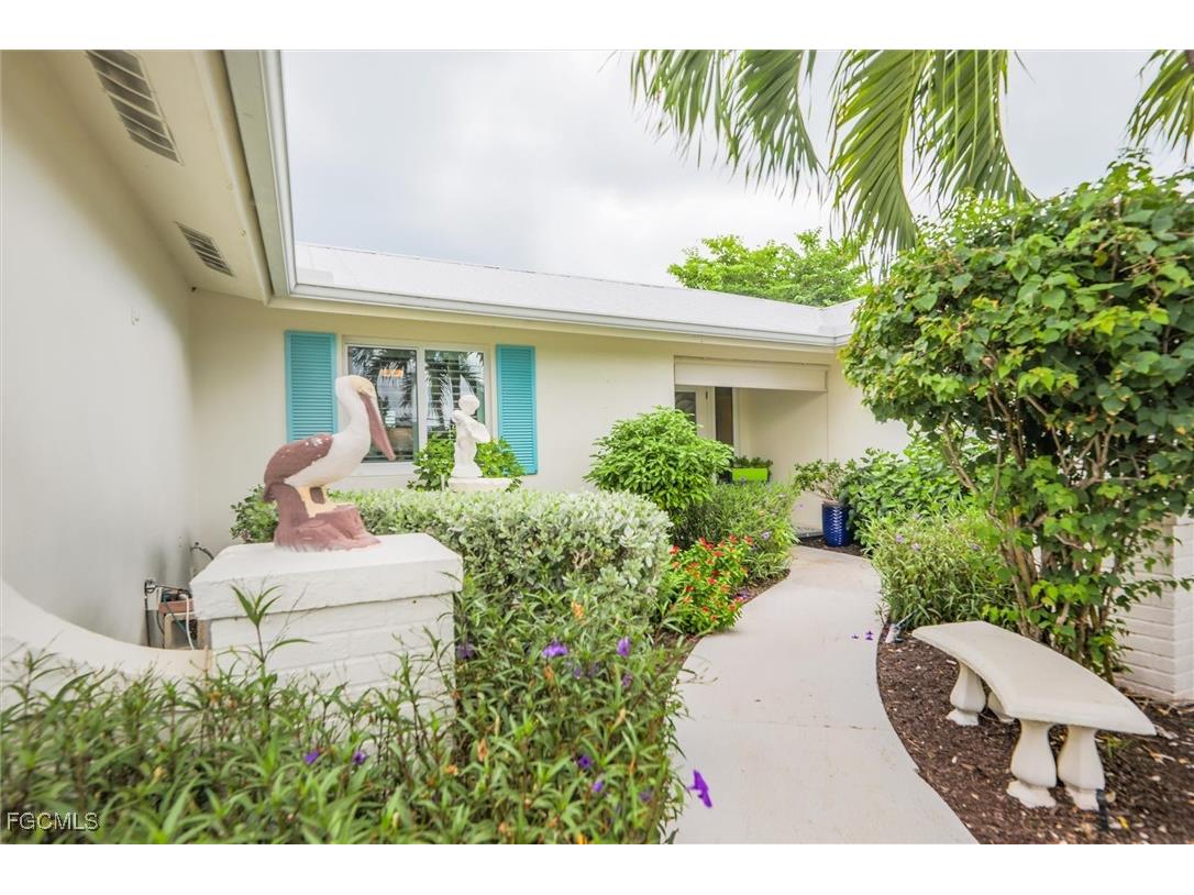 930 Lindgren Boulevard Sanibel FL 33957 2025014174 image2