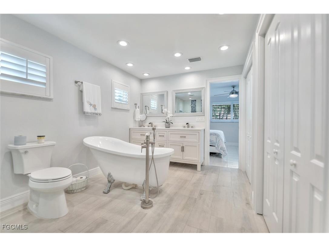 930 Lindgren Boulevard Sanibel FL 33957 2025014174 image20