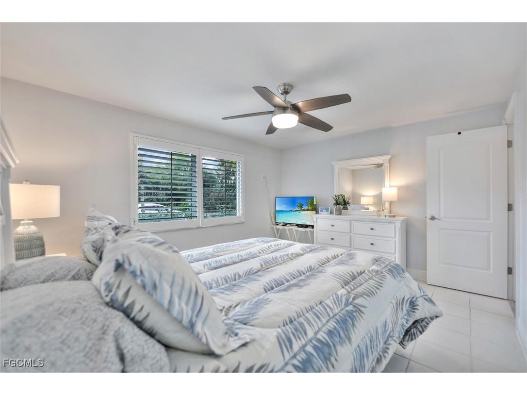 930 Lindgren Boulevard Sanibel FL 33957 2025014174 image28