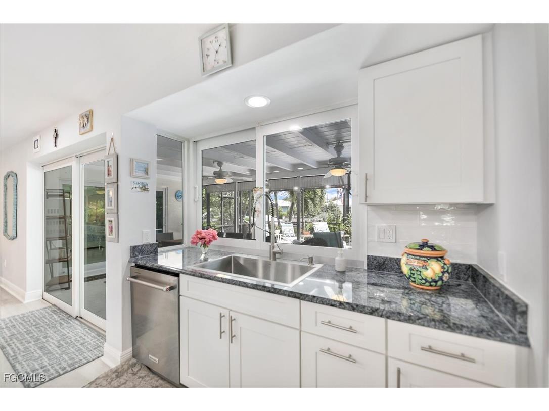 930 Lindgren Boulevard Sanibel FL 33957 2025014174 image9