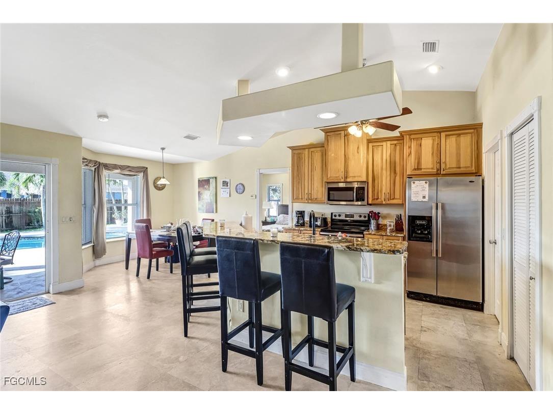 930 SW 37th Terrace Cape Coral FL 33914 2025009161 image16