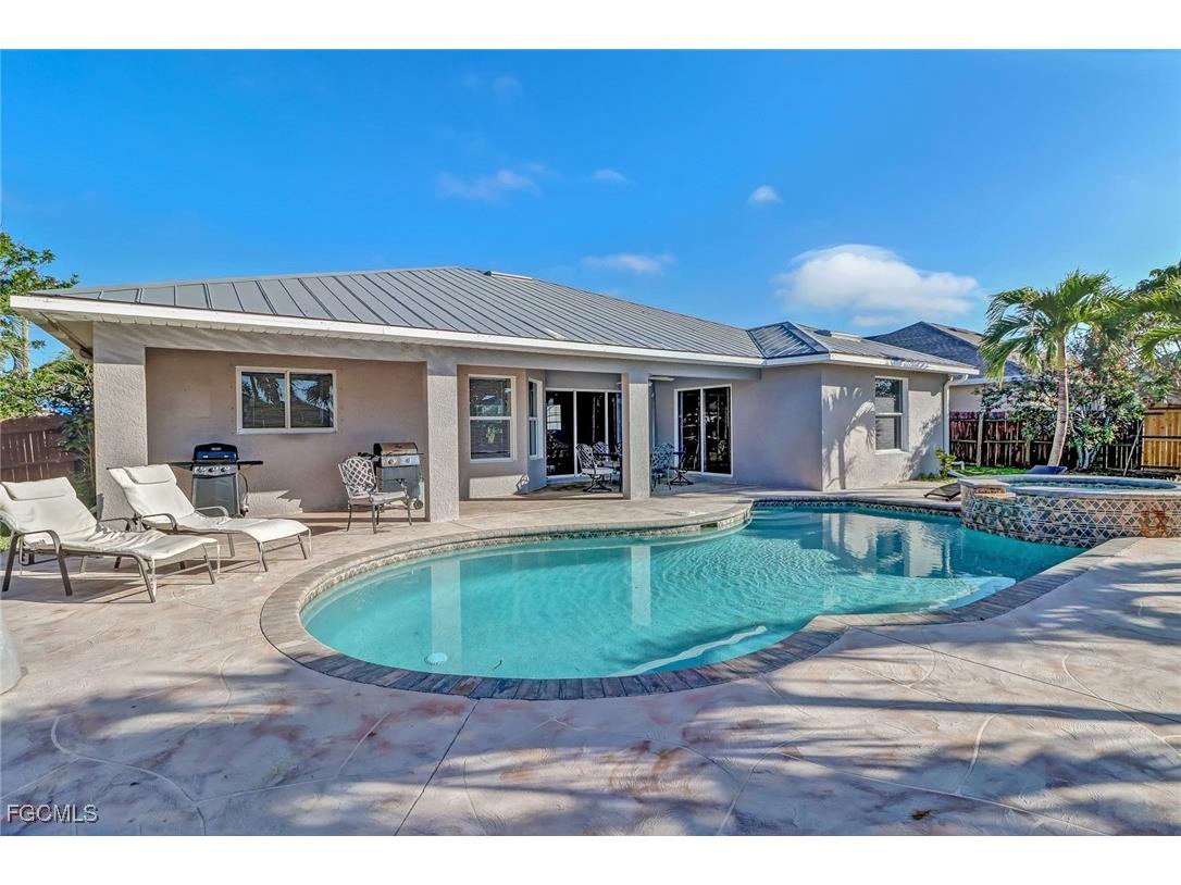 930 SW 37th Terrace Cape Coral FL 33914 2025009161 image5