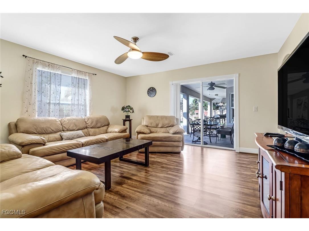 930 SW 37th Terrace Cape Coral FL 33914 2025009161 image9