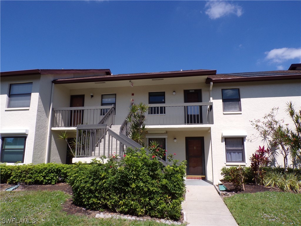9300 Lake Park Drive #202 Fort Myers FL 33919 223015383 image1