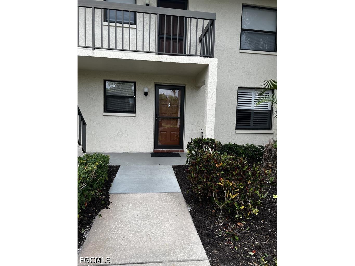9301 Central Park Drive #102 Fort Myers FL 33919 2026027044 image1