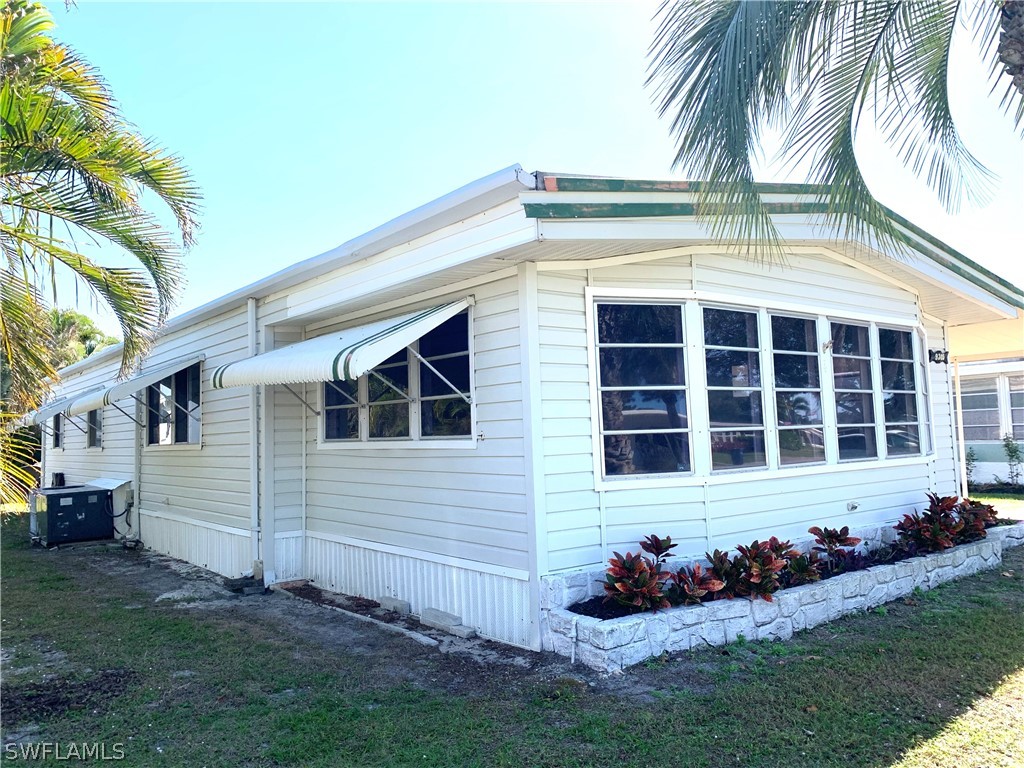 9305 Knight Road Bonita Springs FL 34135 223008630 image1