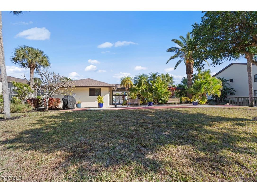 9305 Lake Park Drive #102 Fort Myers FL 33919 2026006735 image30