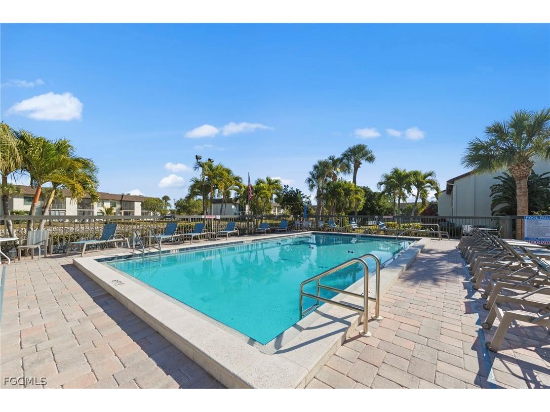 9305 Lake Park Drive #102 Fort Myers FL 33919 2026006735 image37