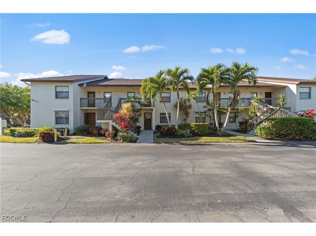 9305 Lake Park Drive #102 Fort Myers FL 33919 2026006735 image5