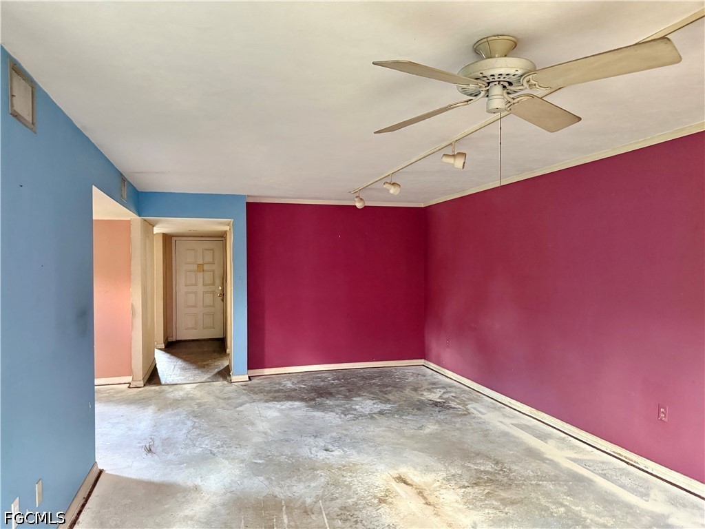9305 Lake Park Drive #104 Fort Myers FL 33919 2026019682 image12