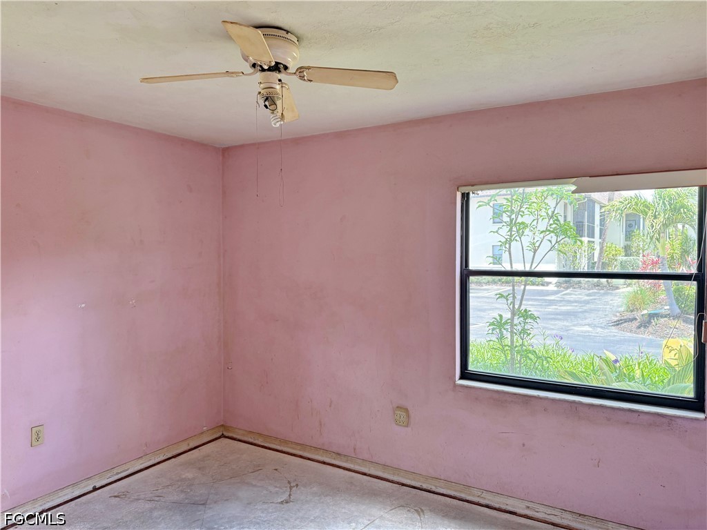 9305 Lake Park Drive #104 Fort Myers FL 33919 2026019682 image5
