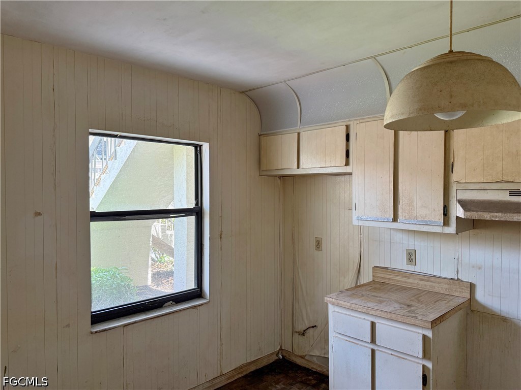 9305 Lake Park Drive #104 Fort Myers FL 33919 2026019682 image7