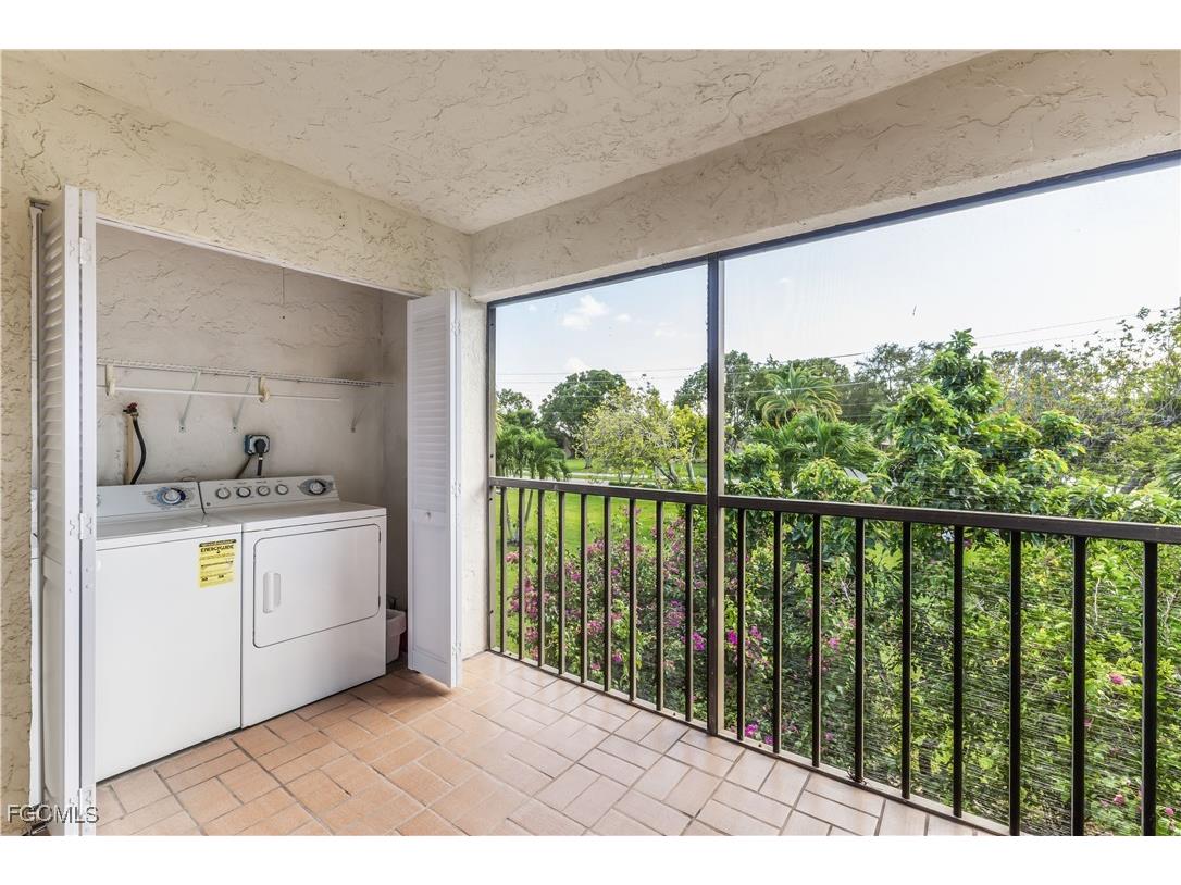 9305 Lake Park Drive #204 Fort Myers FL 33919 2025020123 image13