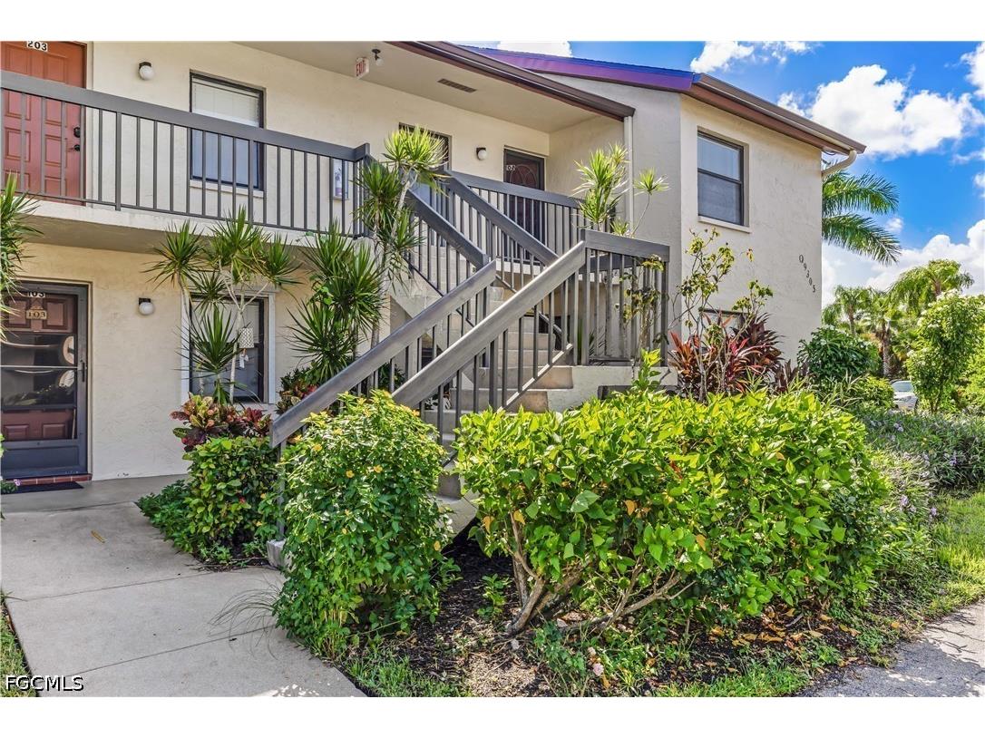 9305 Lake Park Drive #204 Fort Myers FL 33919 2026025901 image1