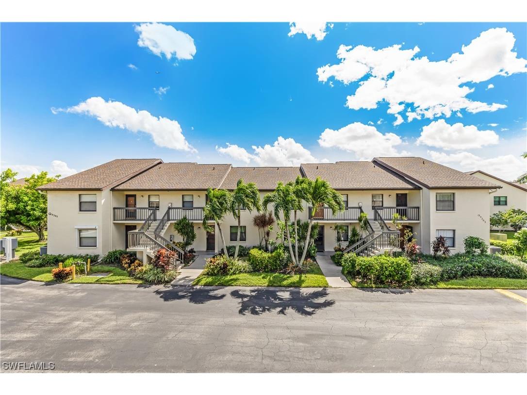 9305 Lake Park Drive #204 Fort Myers FL 33919 223074541 image1