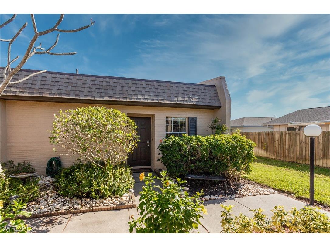 9307 Lennex Lane Fort Myers FL 33919 224012794 image1