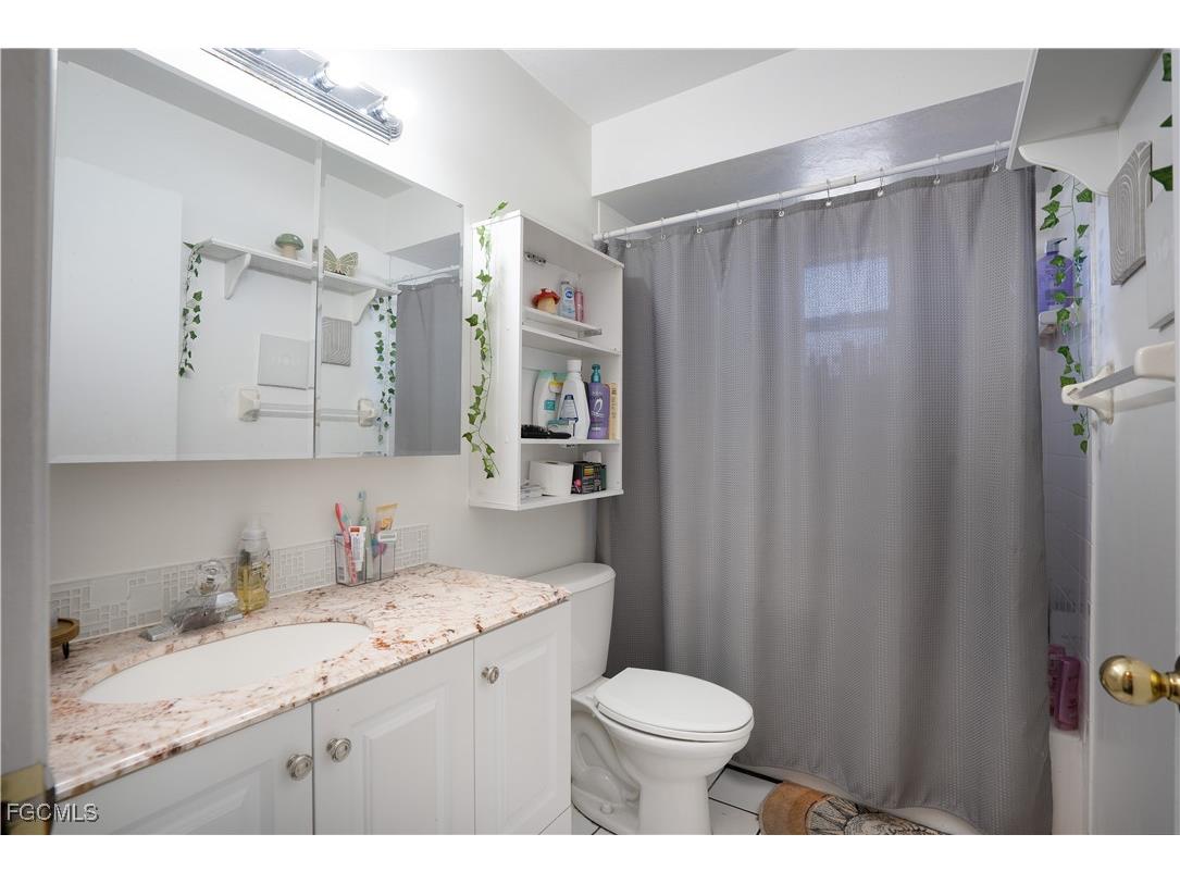 931/933 SE 23rd Place Cape Coral FL 33990 2025018797 image15