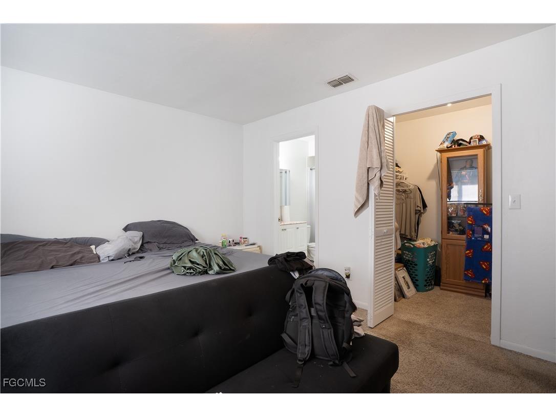 931/933 SE 23rd Place Cape Coral FL 33990 2025018797 image18