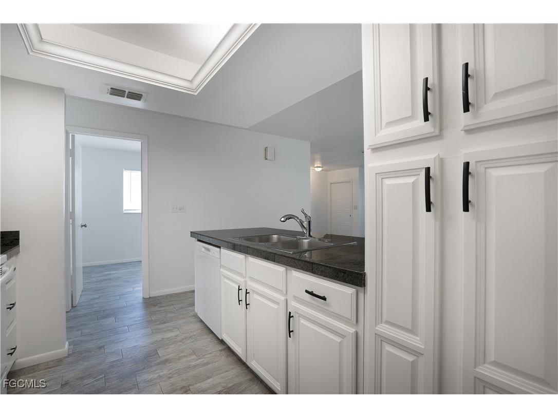 931/933 SE 23rd Place Cape Coral FL 33990 2025018797 image29