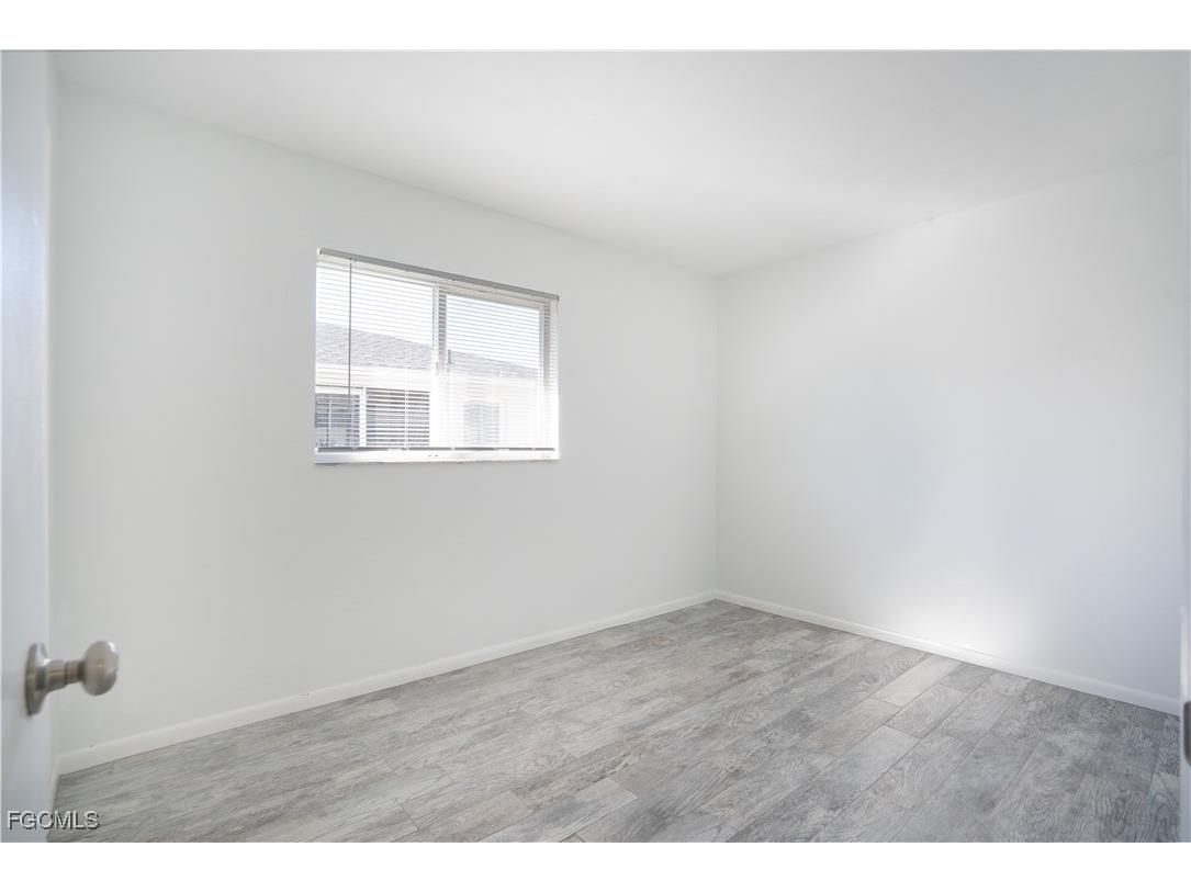 931/933 SE 23rd Place Cape Coral FL 33990 2025018797 image31