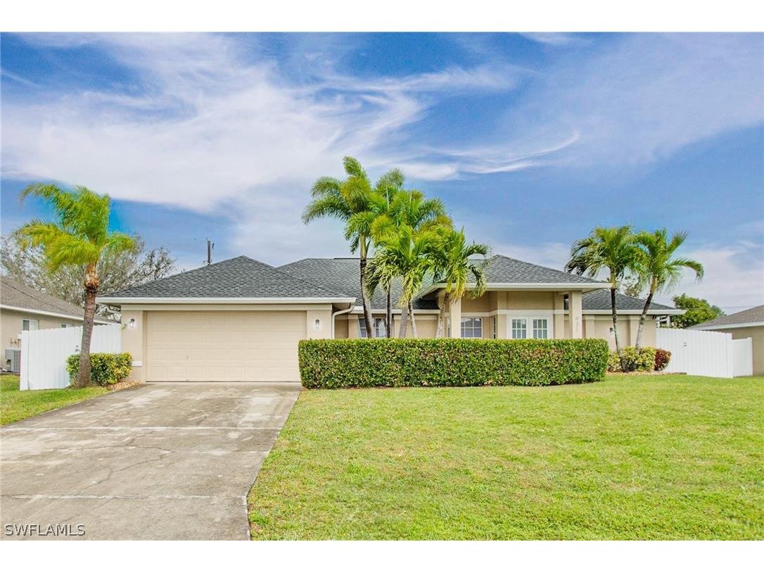 931 SW 36th Terrace Cape Coral FL 33914 224056619 image1