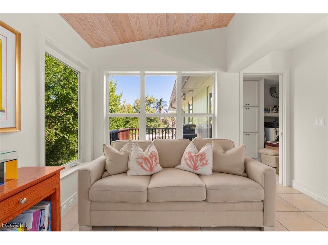 931 Snowberry Lane Sanibel FL 33957 2025018695 image13