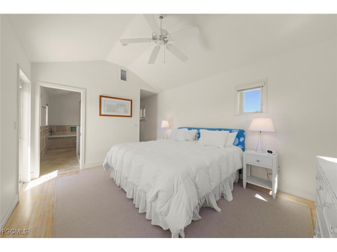 931 Snowberry Lane Sanibel FL 33957 2025018695 image30