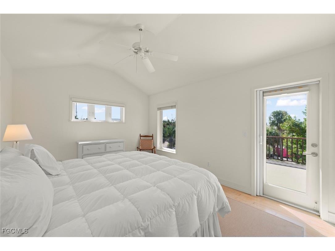 931 Snowberry Lane Sanibel FL 33957 2025018695 image31