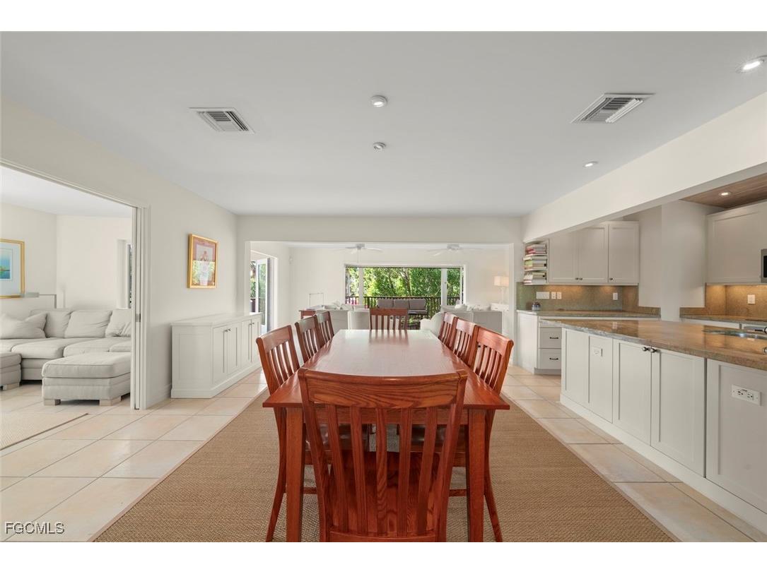 931 Snowberry Lane Sanibel FL 33957 2025018695 image5