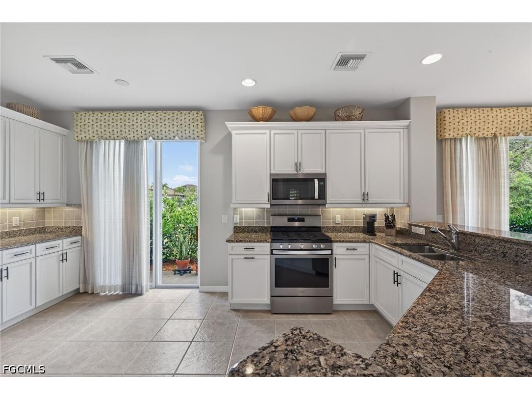 9311 Trieste Drive Fort Myers FL 33913 2026015170 image6