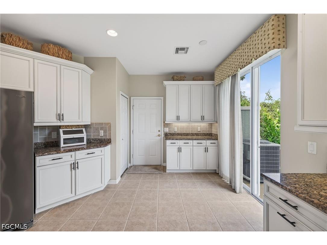 9311 Trieste Drive Fort Myers FL 33913 2026015170 image7