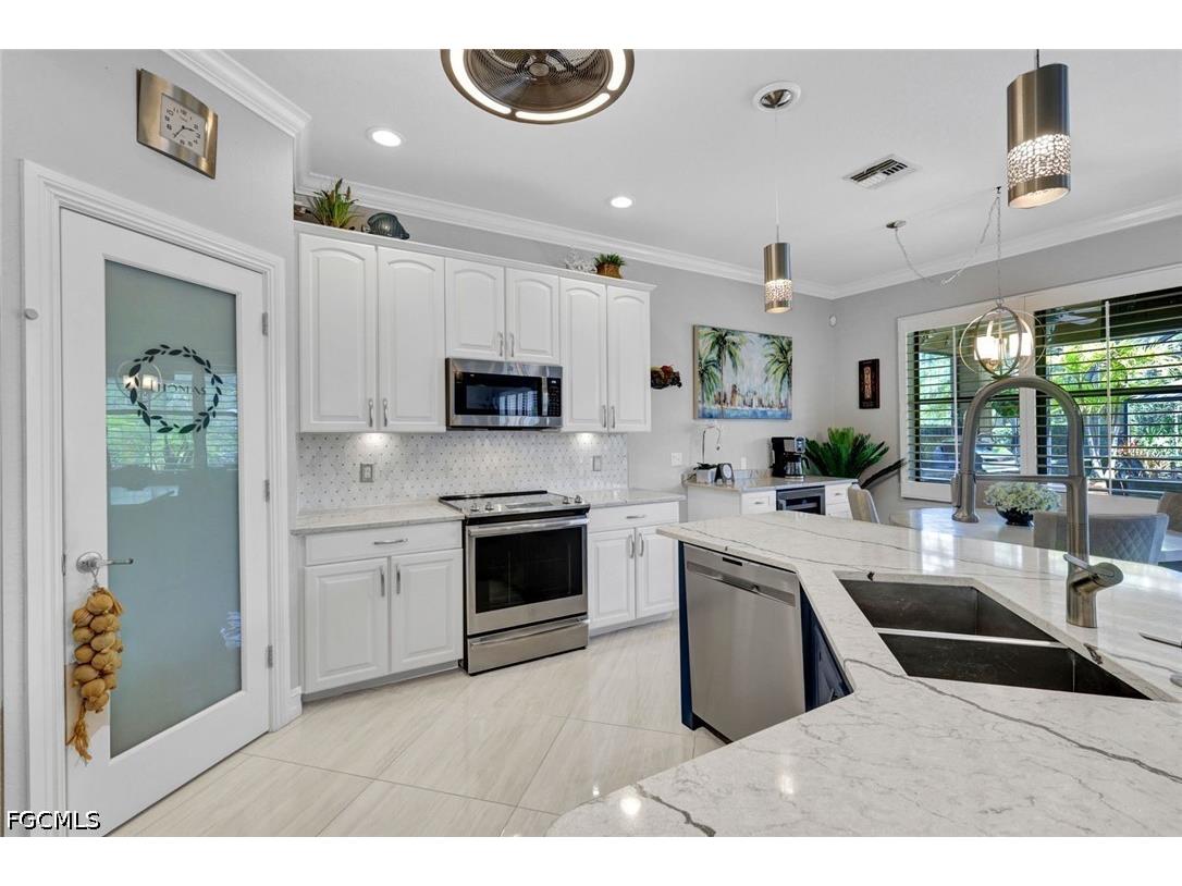 9312 River Otter Drive Fort Myers FL 33912 2026020921 image7