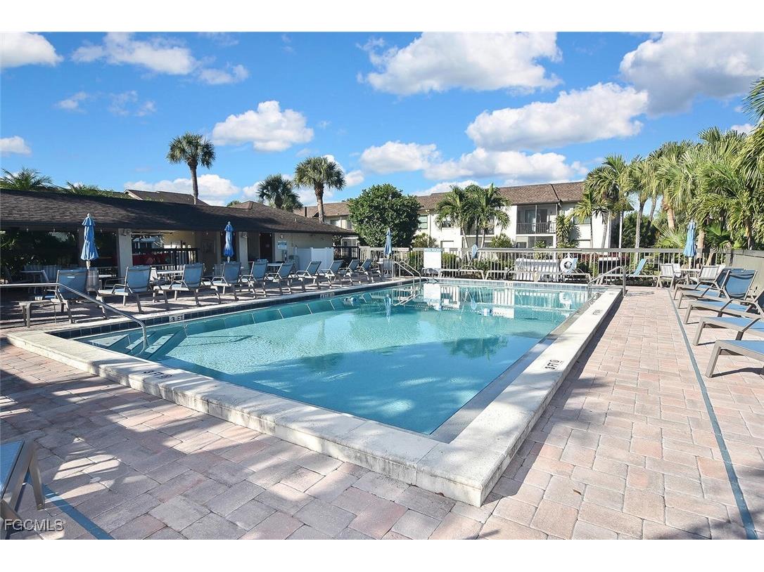 9315 Central Park Drive #202 Fort Myers FL 33919 2026002485 image25