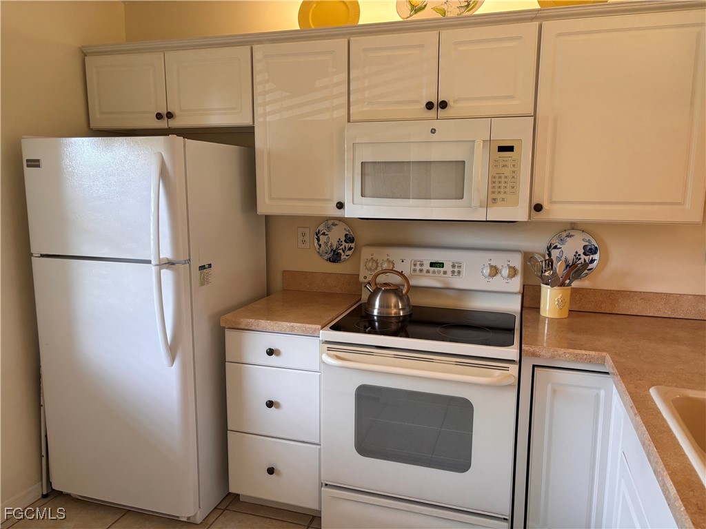 9315 Central Park Drive #202 Fort Myers FL 33919 2026002485 image4
