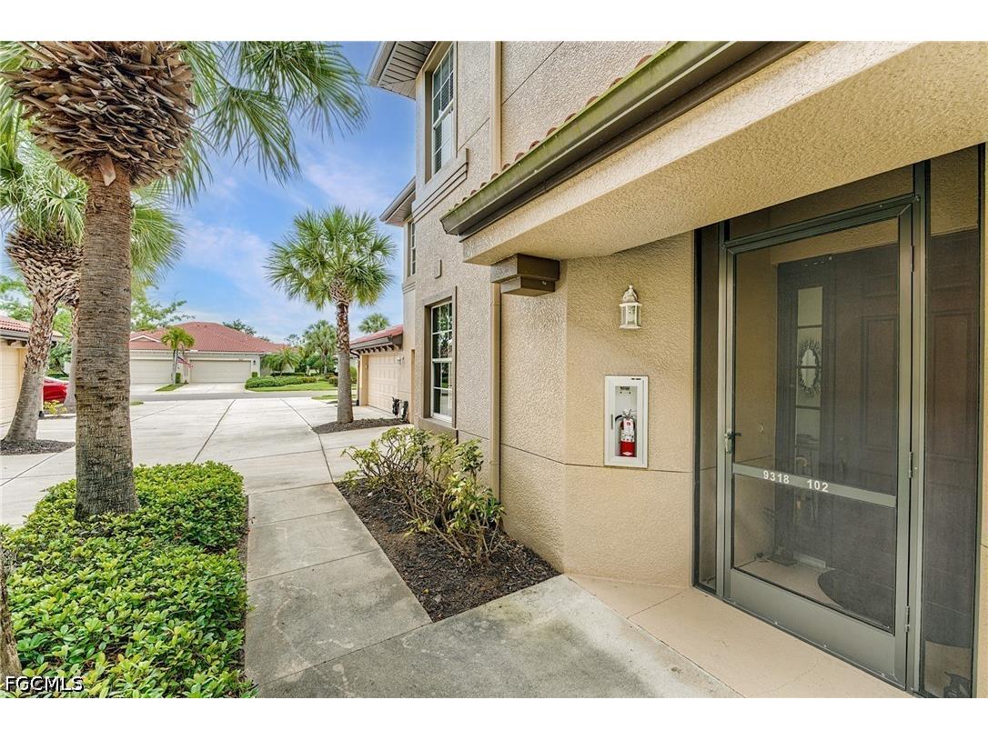 9318 Aviano Drive #102 Fort Myers FL 33913 2026019244 image3