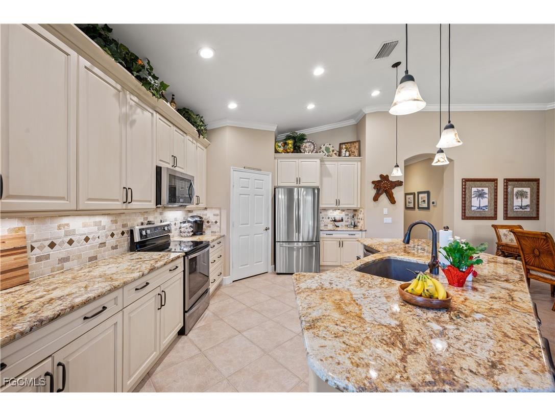 9318 Aviano Drive #202 Fort Myers FL 33913 2025024593 image9