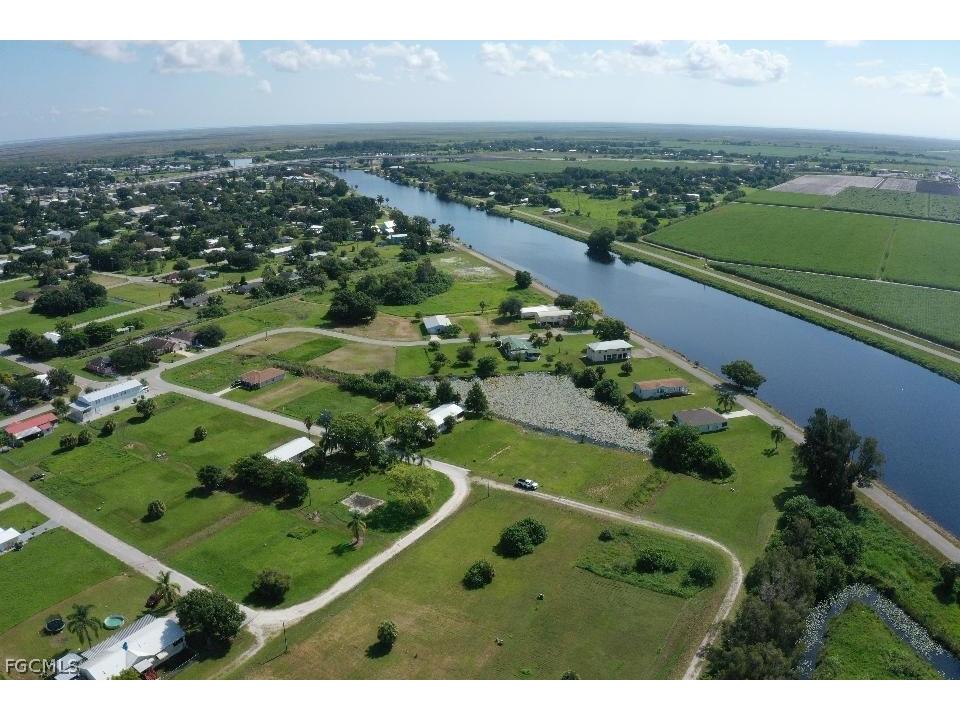 932 Meyerchick Drive SW Moore Haven FL 33471 2026011007 image5