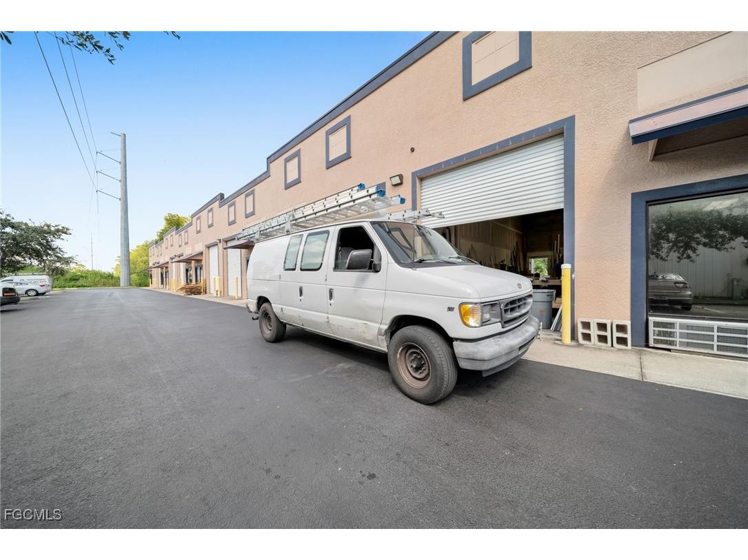 932 NE 24th Lane #9 Cape Coral 33909 2025010840 image13