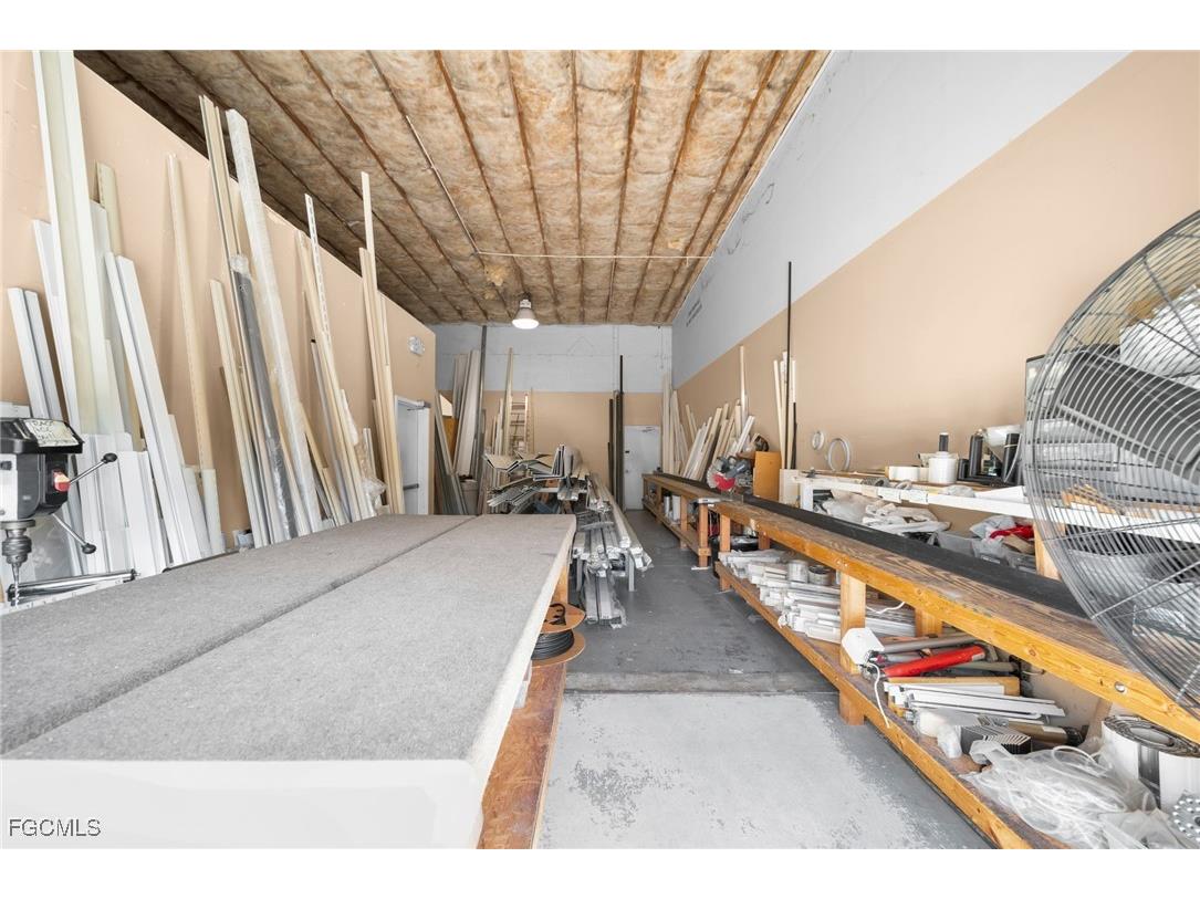 932 NE 24th Lane #9 Cape Coral 33909 2025010840 image4